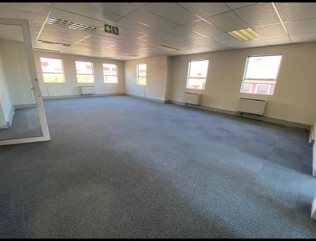 116M² OFFICE TO LET IN FOURWAYS